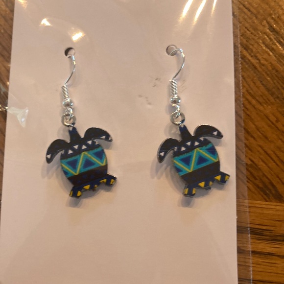 16. “Turtle” earrings. - Picture 1 of 3
